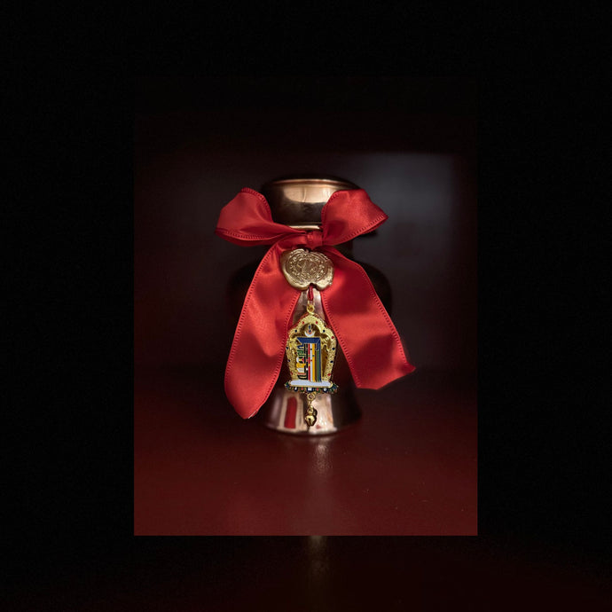 Golden Age Wealth Vase To Bring Abundance to the World