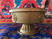 Load image into Gallery viewer, Vaisravana and 5 Dzambhalas Water Offering Set