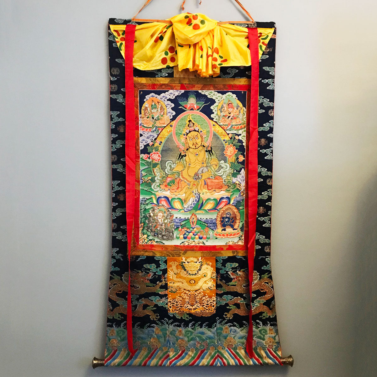 五路財神 （Dzambhala） 刺繡唐卡 - 藏巴拉 （Jambhala） - 五俱毗羅（Pancha Kubera）