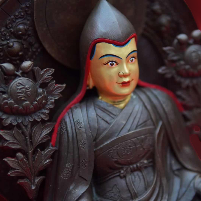 Phiên bản giới hạn: Tượng Dolpopa được thánh hiến